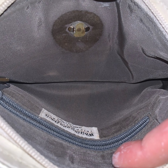 1960s Whiting and Davis white sequin beaded purse - Picture 10 of 11